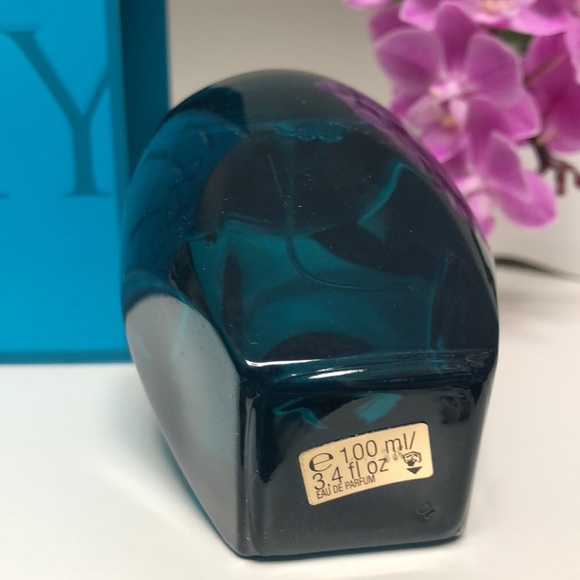 Victoria's Secret Very Sexy Sea Perfume 3.4 fl oz - Picture 3 of 5